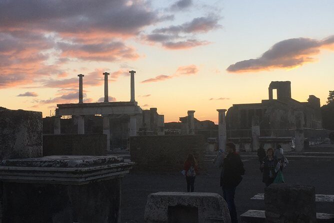 Pompei Guided Tour at Sunset - Should you book the Pompeii guided tour at sunset?