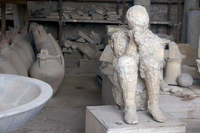 Pompeii 2 h guided tour - Skip-the-line Priority Access - House of the Faun: Mosaics and Statues Without the Rush