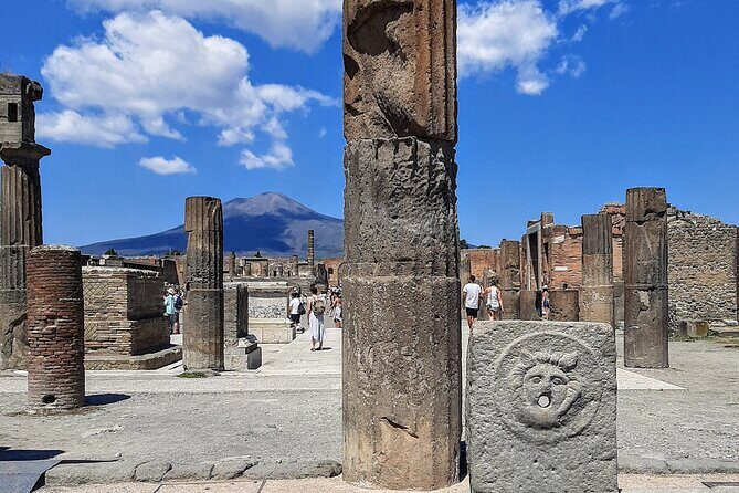 Pompeii 2 hours Private guided tour, A JOURNEY THROUGH THE TIME - Guide quality matters: what makes this tour work in practice