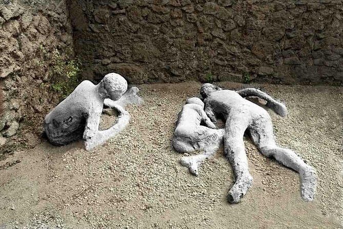 Pompeii: 2H Family friendly Tour with an Archeologist Guide - What You’ll See Inside Pompeii in Two Hours
