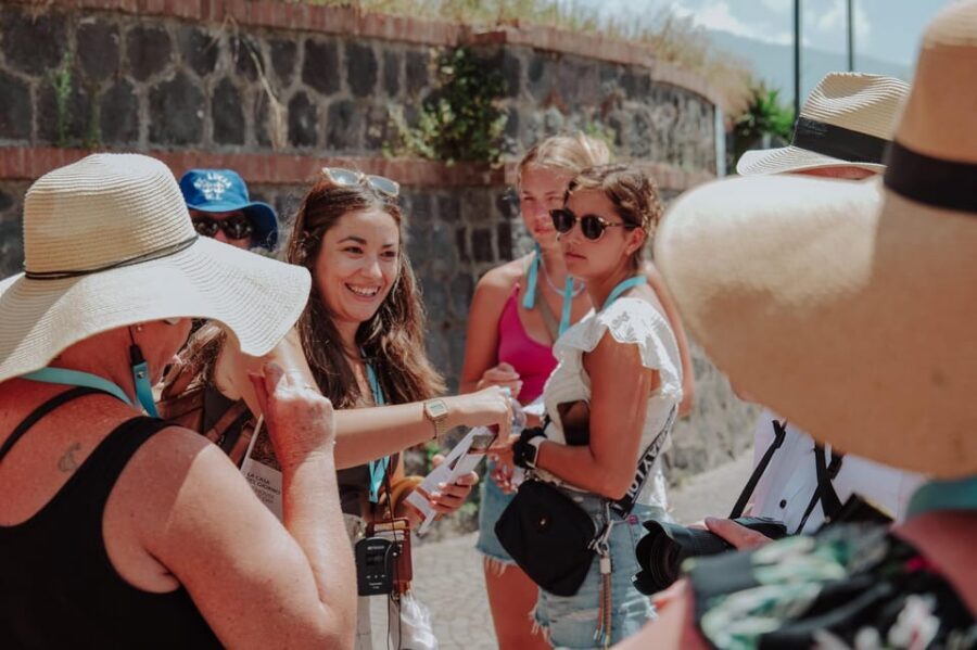 Pompeii 3hours Villa of Mysteries tour with an Archaeologist - 3 hours of Pompeii with an archaeologist: what “small group” changes