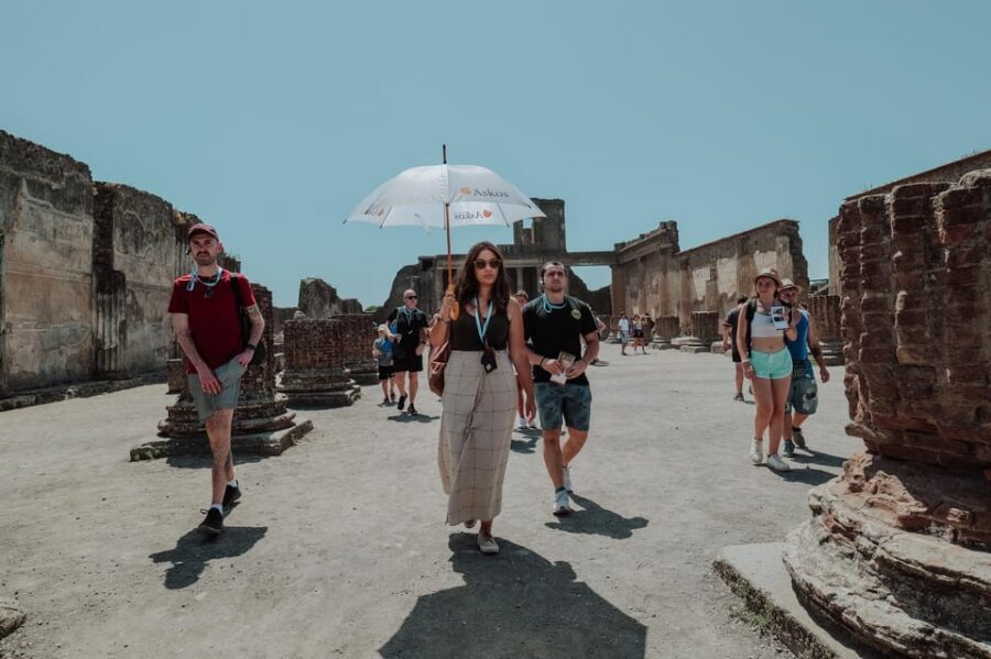 Pompeii 3hours Villa of Mysteries tour with an Archaeologist - Starting at Porta Marina Superiore: get your bearings fast