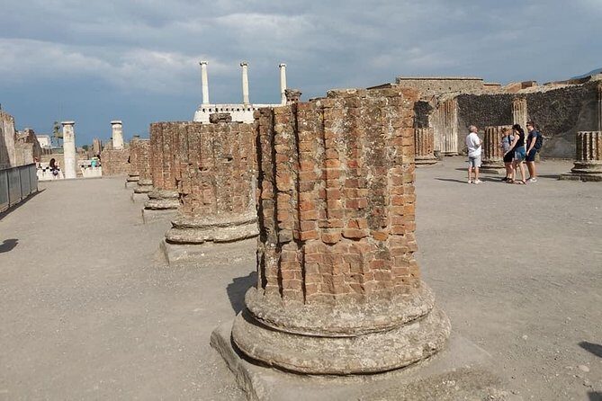 Pompeii Ancient City Walking Tour – Italian & English Guide - Day 1 in Pompeii Archaeological Park: the route that makes the city click