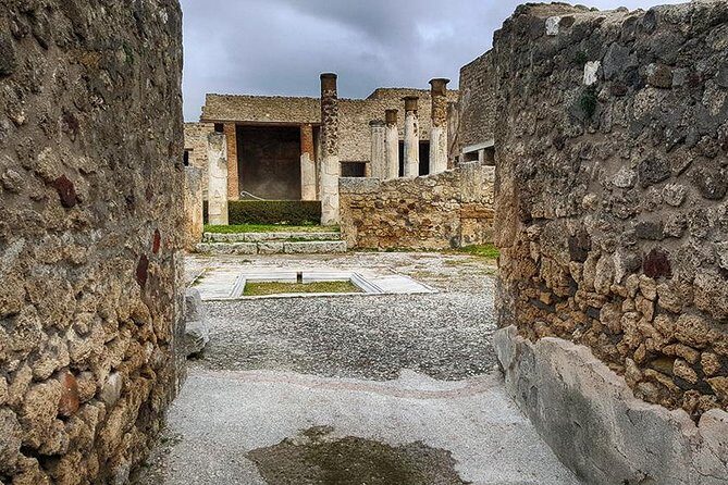 Pompeii and Amalfi Coast Private Day Trip with Pick Up - Archaeological Park of Pompeii: planning for two hours (and your ticket choice)