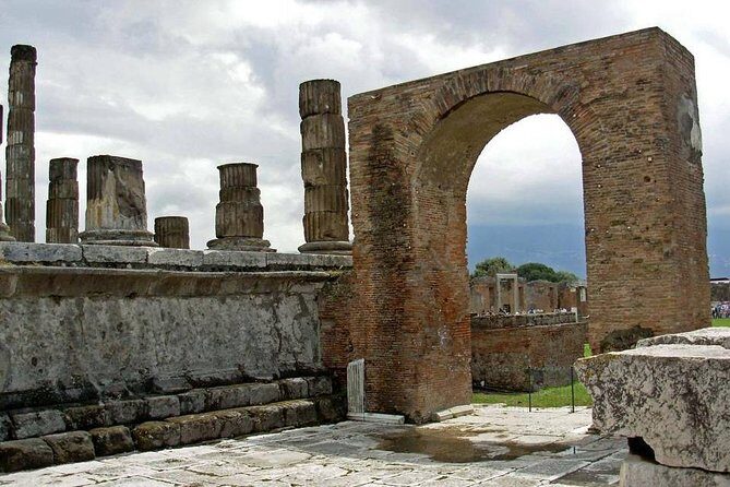 Pompeii and Herculaneum Private Tour - Your Guide (and Driver) Is Part of the Value