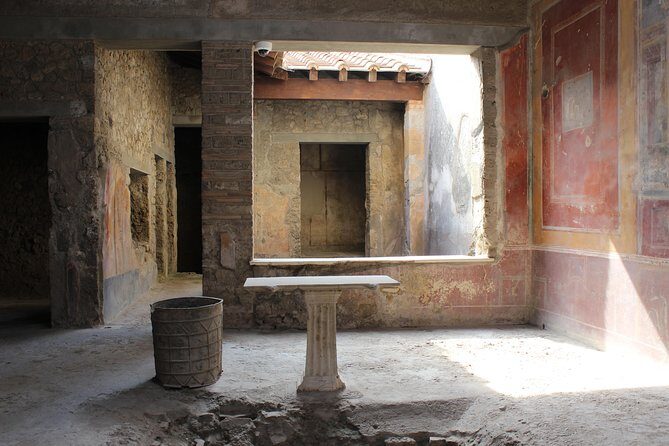 Pompeii and Vesuvius from Naples. Private activity - Mt. Vesuvius Park Lunch: A Break Before the Crater