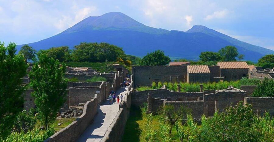 Pompeii and Vesuvius Full-Day Tour from Amalfi Coast - Skip-the-line tickets and live audio inside Pompeii