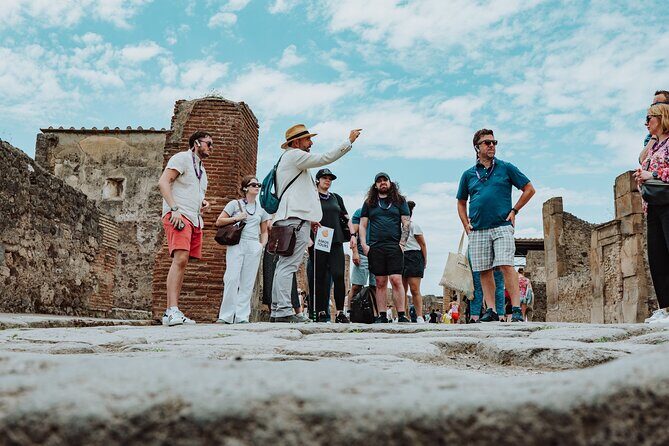 Pompeii Archaeological Small-Group tour for 15 people - Stabian Baths: the oldest thermal complex in the city