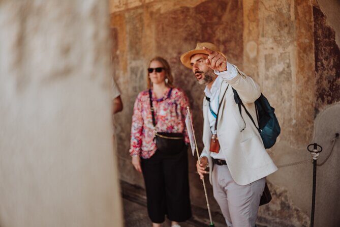 Pompeii Archaeological Small-Group tour for 15 people - Piazza Porta Marina and Vicolo delle Terme: start with everyday Pompeii