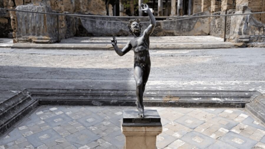 Pompeii Audioguide - TravelMate app for your smartphone - The 16 audio stops: where to focus your eyes for best results