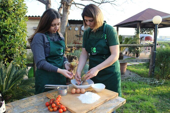 Pompeii: guided tour of the ruins and cooking class fresh pasta - Private Transportation and Small-Group Comfort