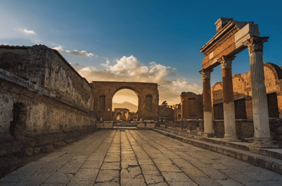 Pompeii Guided Tour with Archaeologist - Pompeii with an archaeologist: what $64 buys you