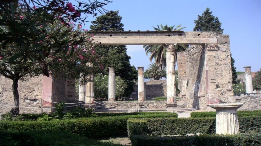 Pompeii Half-Day Coach Tour from Sorrento - From Sorrento to Pompeii: The Scenic Coach Ride You’ll Appreciate