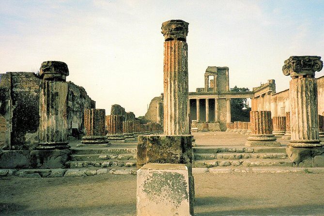 Pompeii Half Day Trip from Naples - Guide styles and names: the difference between a quick tour and a memorable one