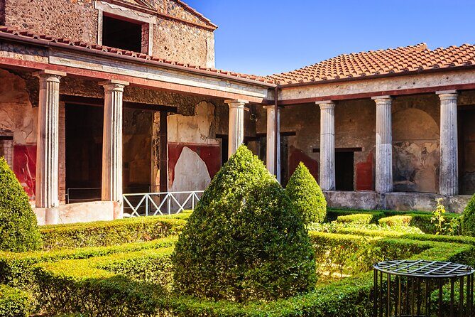 Pompeii, Herculaneum & Mt Vesuvius Private Tour from Naples - Herculaneum: Smaller Site, Bigger Clarity