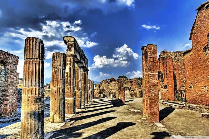 Pompeii Private Tour from Sorrento Entrance fees included - Inside Pompeii: What a 2-Hour Private Guide Covers