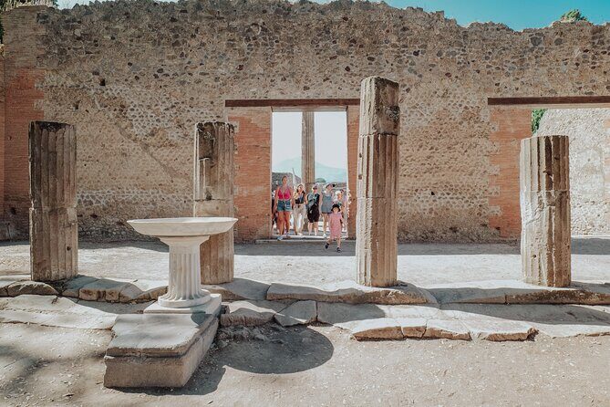 Pompeii Private Tour with an Archaeologist Guide - Who this Pompeii private tour suits best