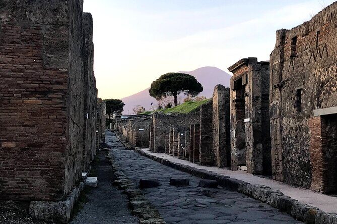 Pompeii Private Tour with expert local guide - A 2-hour Pompeii walk that’s built for focus, not burnout