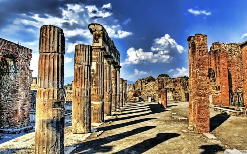 Pompeii Ruins 2-Hours Guided Tour and priority entry ticket - Where You Meet at Pompei Train Station (and How the Tour Actually Starts)