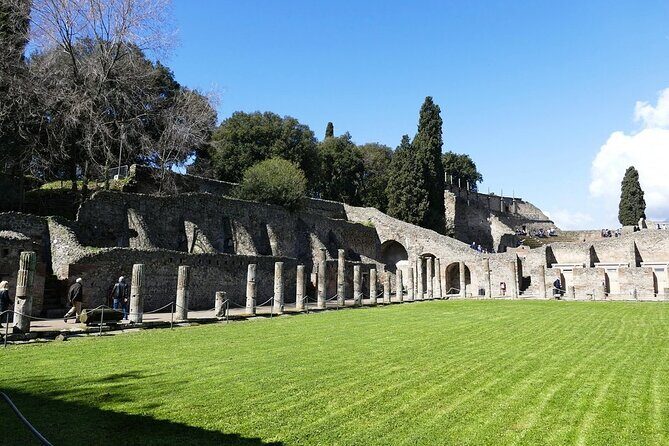 Pompeii Ruins Half-Day Tour from Sorrento with Guide - How the Sorrento Pickup Works (and Why It Matters)