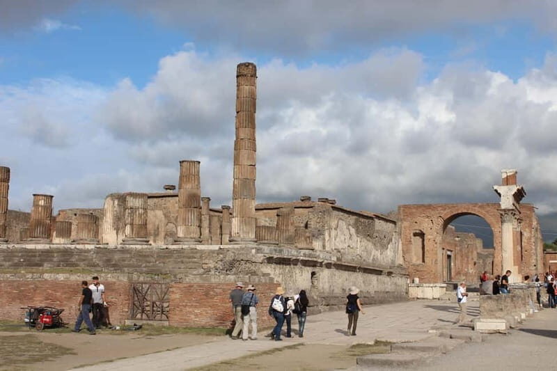 Pompeii: Skip-the-Line Guided Archaeological Discovery Tour - Who this tour fits best (and who should pass)