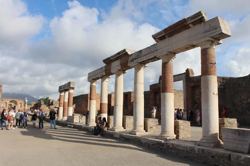 Pompeii: Skip-the-Line Guided Archaeological Discovery Tour - The 2-hour route: what you’ll see, stop by stop