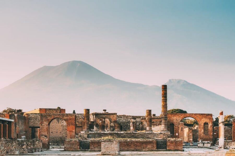Pompeii: Skip-the-Line Guided Tour - Skip-the-Line Start at Vittoria Coffee Shop