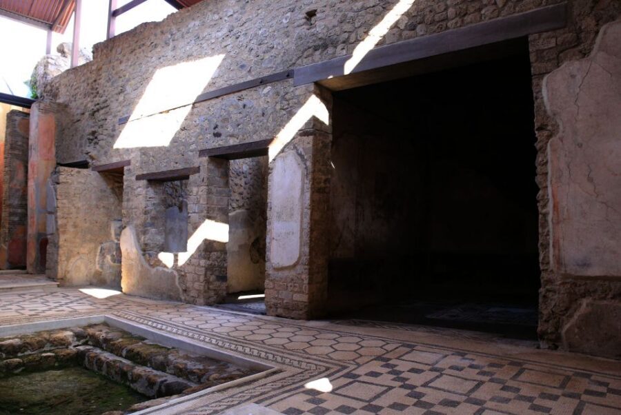 Pompeii: Skip-the-Line Tour for Kids and Families - The 2-hour walking route: from theater steps to restaurant thresholds