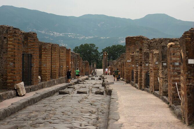 Pompeii Skip-the-Line Tour – Private and limited group options - Pompeii in about 2 hours: what you can realistically see