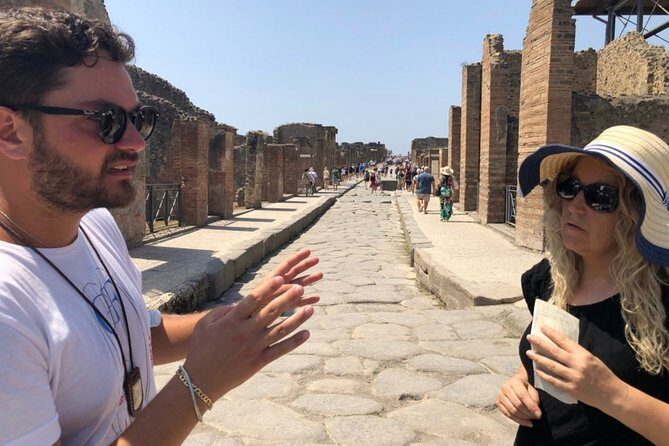 Pompeii Small Group Tour & Food/Wine tasting at Mt. Vesuvius - Comfort and timing: a 5-hour day that still feels full