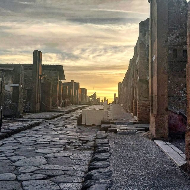 Pompeii Sunset tour for small group - The 2.5-Hour Walking Route: From the Forum to the Theater District