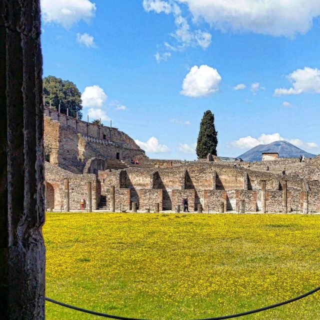 Pompeii Sunset tour for small group - What to Expect at the End: Stay Longer and Wander Quietly