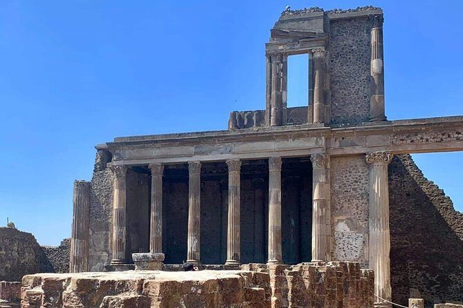 Pompeii the Buried city - Who should book this Pompeii tour?