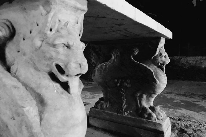 Pompeii Tour & Admission included in a Small Group - Teatro Grande and how you end with the feeling of a full city