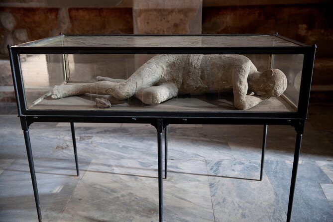 Pompeii Tour & Amalfi Coast Day Trip from Rome - Guides: the difference between a good tour and a great one