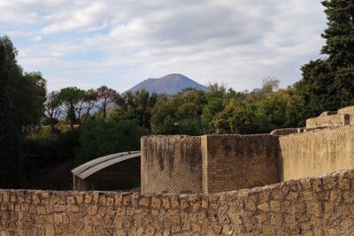 Pompeii: Tour with Archaeologist Guide & Skip-the-Line Entry - Teatro Grande: the orientation stop that makes everything click
