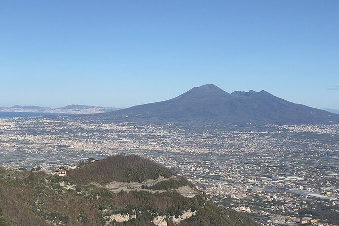 Pompeii & Vesuvius with Lunch & Wine Tasting from Amalfi Coast - Pickup, timing, and the day’s pace from Positano