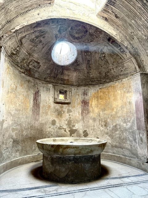 Pompeii VIP 3h Tour: Skip-the-line with your Archaeologist - Basilica, forum spaces, and the Temple circuit: where the city did business