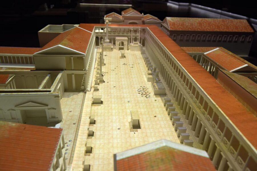 Pompeii: Virtual Museum ticket - The 3D reconstructions: Forum, baths, and amphitheater explained for real-world eyes