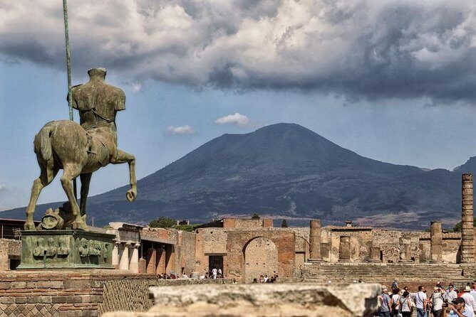 Pompeii Visit at its Most Peaceful Moment - Key points at a glance