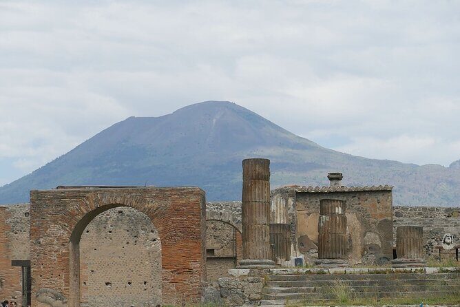 Pompeii Walking Tour: The Real History of the Ruins - Teatro Grande: Roman Entertainment Under a Blanket of Ash
