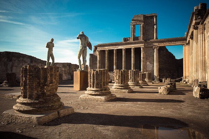 Pompeii with Wine Tasting and Lunch from Naples - Lunch and wine tasting: what the meal is like