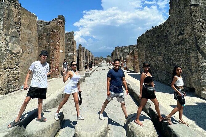 Positano Private Transfer from/to Naples with Pompeii Guided Tour - What You’re Paying For: Price and Value at $371.69 Per Person