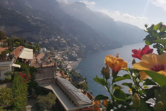 Positano, Sorrento and Pompeii Guided Tour from Naples - Positano in one hour: stairs, narrow lanes, and Made in Italy shopping