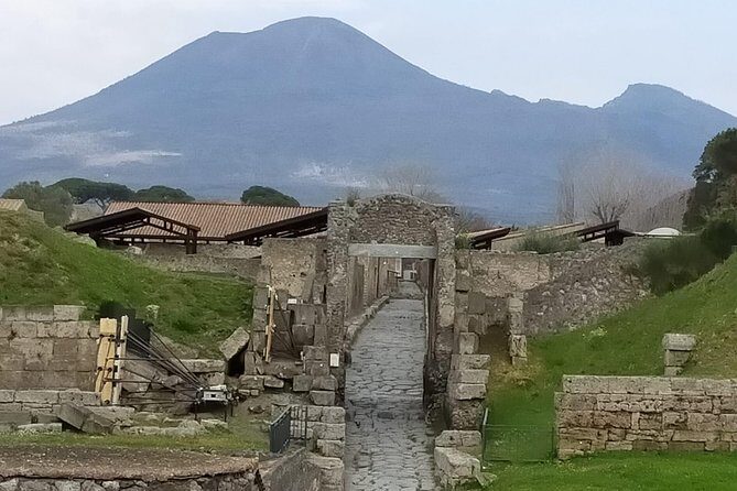Private Archaeologist service to explore Pompeii's secrets any time ticket incl. - Teatro Grande (and the Odeion angle): two theatres, one city