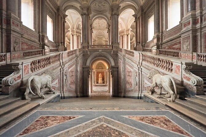 Private Guided Day Tour to Pompeii and the Royal Palace of Caserta - A 7:00 am start that keeps the day under control