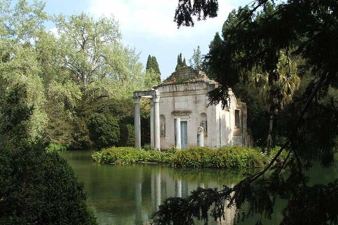 Private Guided Day Tour to Pompeii and the Royal Palace of Caserta - Caserta Park: waterfalls, sculptures, and big-fontain thinking