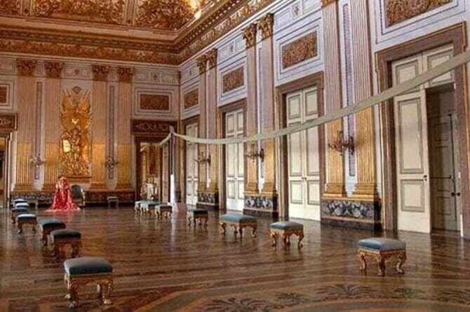 Private Guided Day Tour to Pompeii and the Royal Palace of Caserta - Lunch break: plan it like you’re on a timetable