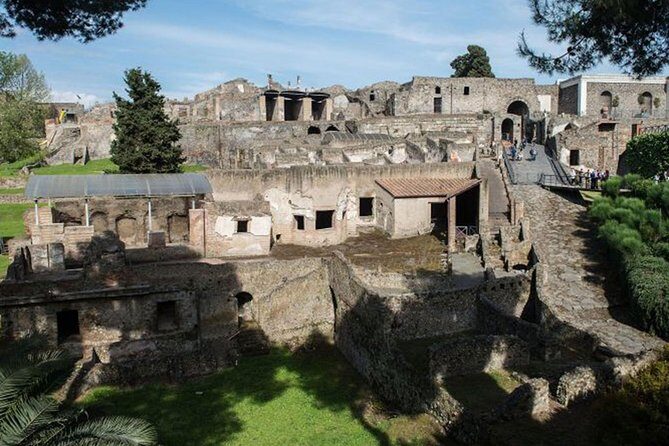 Private Guided Tour Of Capri - Sorrento & Pompeii - Price and What You Get For the Money (and What You’ll Pay Separately)