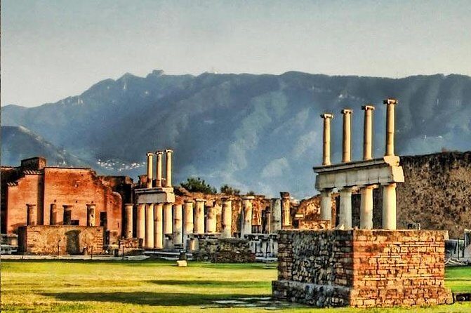 Private Guided Tour of Pompeii. Sunset Tour - Timing and comfort tips for a smooth sunset visit